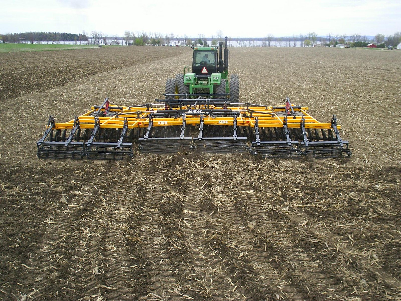 Tracteur agricole